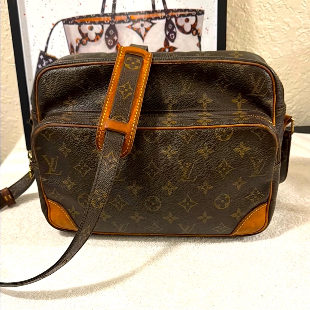 Louis Vuitton Brown Nile Monogram Messenger Bag with Crossbody Strap